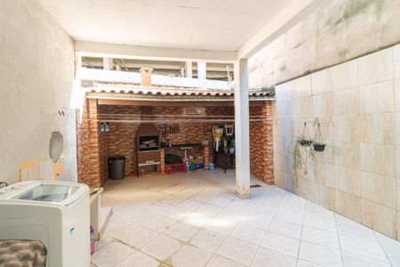 Quintal de casa à venda com 2 quartos, 125m² em Novo Osasco, Osasco