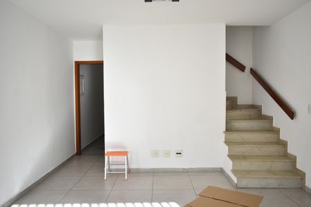 Sala de casa à venda com 3 quartos, 180m² em Planalto Paulista, São Paulo