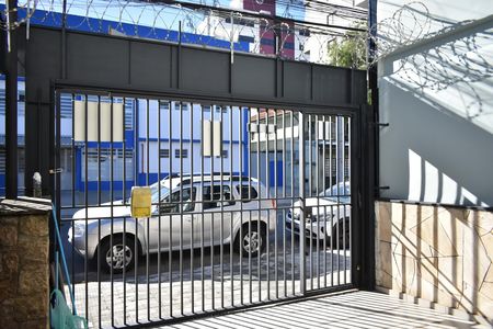 Garagem de casa para alugar com 3 quartos, 180m² em Planalto Paulista, São Paulo