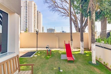 Apartamento à venda com 37m², 2 quartos e sem vaga Apartamento à venda com 37m², 2 quartos e sem vagaÁrea comum - Playground