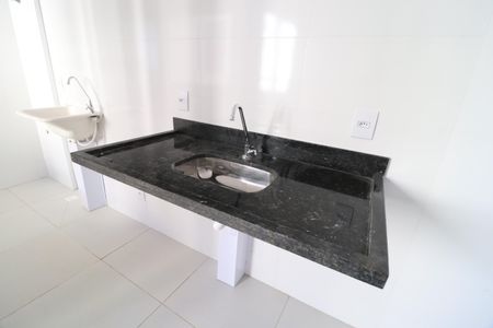 Cozinha de apartamento para alugar com 2 quartos, 47m² em Novo Mundo, Uberlândia