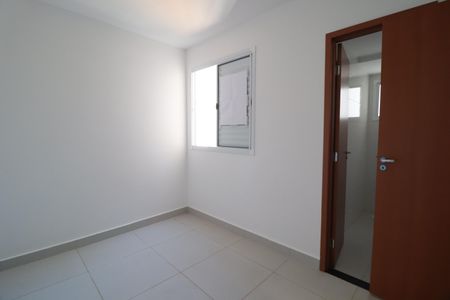 Apartamento para alugar com 47m², 2 quartos e 1 vagaQuarto 2 - Suíte