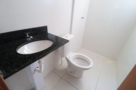 Apartamento para alugar com 47m², 2 quartos e 1 vagaBanheiro Social