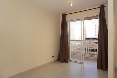 Sala de apartamento para alugar com 2 quartos, 46m² em Jardim Vitória, Embu das Artes