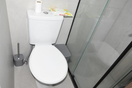 banheiro social de apartamento à venda com 2 quartos, 46m² em Vila Joana, Jundiaí