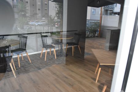 Apartamento à venda com 46m², 2 quartos e 1 vaga Apartamento à venda com 46m², 2 quartos e 1 vagaÁrea comum - Salão de festas