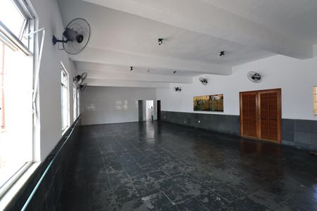 Apartamento para alugar com 62m², 2 quartos e 1 vagaÁrea comum - Salão de festas