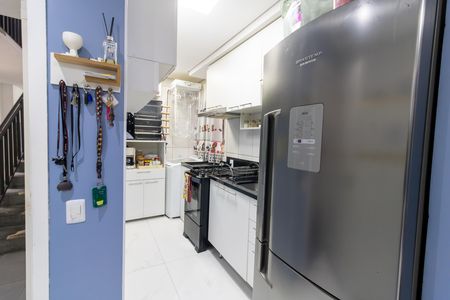 Cozinha de apartamento à venda com 2 quartos, 48m² em Cavalhada, Porto Alegre