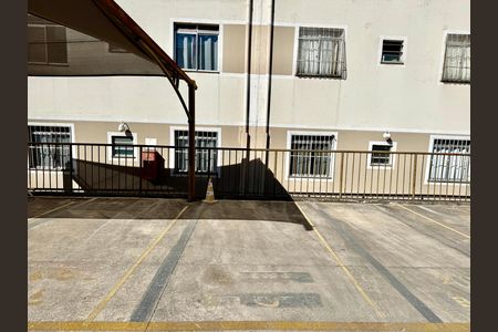 Garagem de apartamento para alugar com 2 quartos, 52m² em Bernardo Monteiro, Contagem