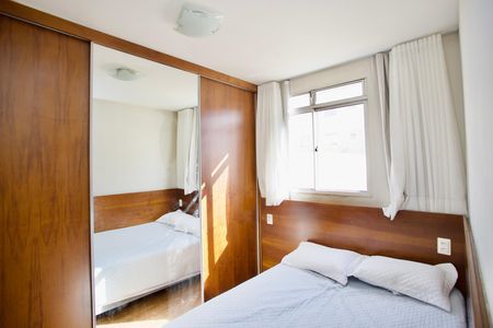 Quarto 2 de apartamento para alugar com 2 quartos, 52m² em Bernardo Monteiro, Contagem