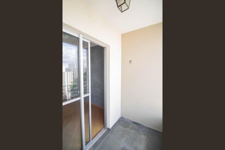 VARANDA DA SALA de apartamento para alugar com 2 quartos, 49m² em Vila Amélia, São Paulo