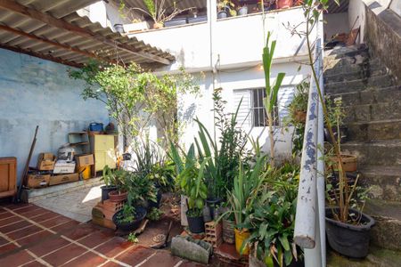 Quintal e área de serviço de casa à venda com 2 quartos, 300m² em Jardim Santa Maria, São Paulo