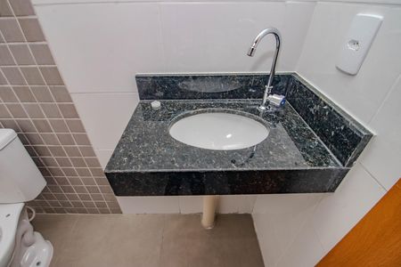 Apartamento à venda com 52m², 2 quartos e 1 vaga Apartamento à venda com 52m², 2 quartos e 1 vagaBanheiro da Suíte