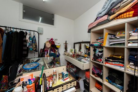 Casa para alugar com 170m², 3 quartos e 2 vagas Casa para alugar com 170m², 3 quartos e 2 vagasCloset da suíte