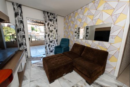 Casa para alugar com 170m², 3 quartos e 2 vagas Casa para alugar com 170m², 3 quartos e 2 vagasSala
