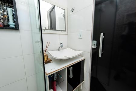 Banheiro da Suíte de casa para alugar com 3 quartos, 170m² em Jardim Bandeirantes, Contagem