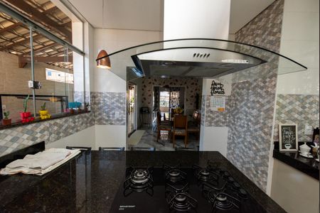 Casa para alugar com 170m², 3 quartos e 2 vagas Casa para alugar com 170m², 3 quartos e 2 vagasCozinha