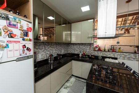 Casa para alugar com 170m², 3 quartos e 2 vagas Casa para alugar com 170m², 3 quartos e 2 vagasCozinha