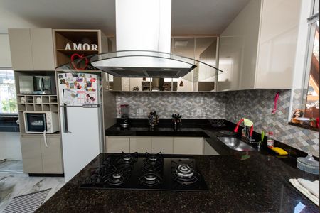 Casa para alugar com 170m², 3 quartos e 2 vagas Casa para alugar com 170m², 3 quartos e 2 vagasCozinha