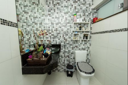 Casa para alugar com 170m², 3 quartos e 2 vagas Casa para alugar com 170m², 3 quartos e 2 vagasBanheiro