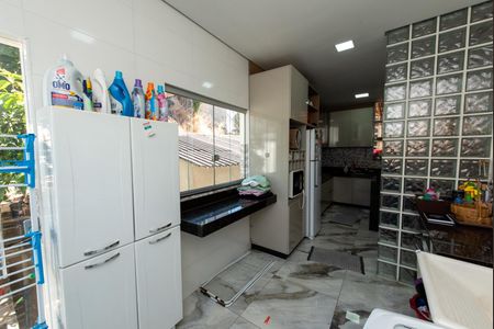 Área de Serviço de casa para alugar com 3 quartos, 170m² em Jardim Bandeirantes, Contagem