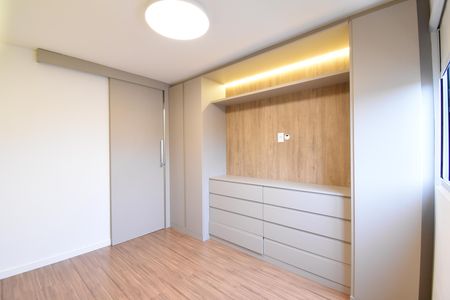 Apartamento para alugar com 67m², 2 quartos e 1 vagaSuíte
