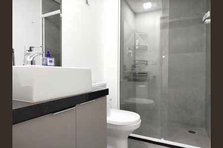 Banheiro de kitnet/studio para alugar com 1 quarto, 37m² em Cidade Mãe do Céu, São Paulo