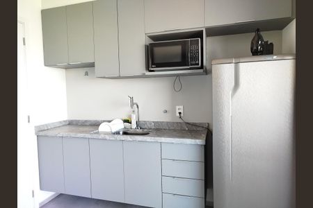 Cozinha de kitnet/studio para alugar com 1 quarto, 37m² em Cidade Mãe do Céu, São Paulo