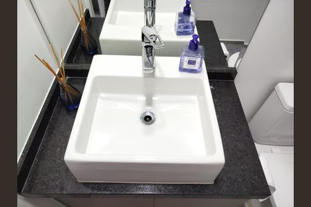 Studio para alugar com 37m², 1 quarto e 1 vaga Studio para alugar com 37m², 1 quarto e 1 vagaBanheiro