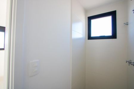 Apartamento à venda com 44m², 2 quartos e 1 vaga Apartamento à venda com 44m², 2 quartos e 1 vagaBanheiro do quarto 1