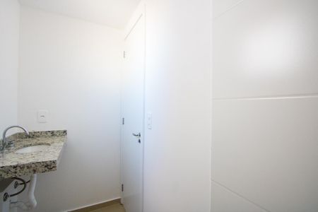 Apartamento à venda com 44m², 2 quartos e 1 vaga Apartamento à venda com 44m², 2 quartos e 1 vagaBanheiro social