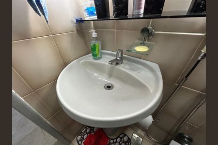 Casa à venda com 500m², 2 quartos e 1 vagaBanheiro