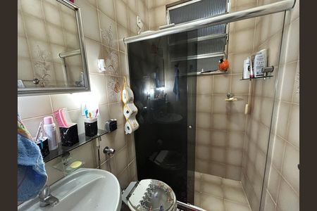 Casa à venda com 500m², 2 quartos e 1 vagaBanheiro