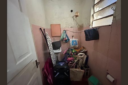 Casa à venda com 500m², 2 quartos e 1 vagaBanheiro de serviço