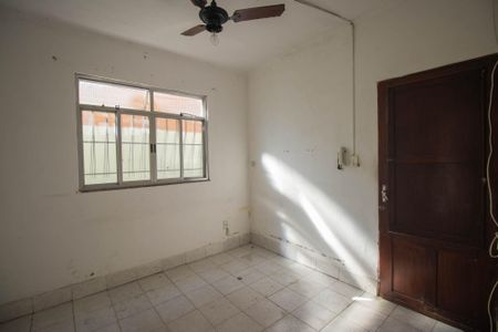 Sala de casa para alugar com 1 quarto, 60m² em Gradim, São Gonçalo