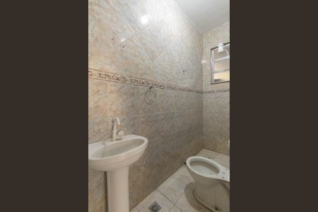 Banheiro de casa para alugar com 1 quarto, 60m² em Gradim, São Gonçalo