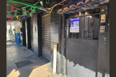 Fachada de casa para alugar com 1 quarto, 60m² em Gradim, São Gonçalo