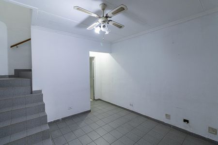 Casa para alugar com 68m², 2 quartos e 1 vaga Casa para alugar com 68m², 2 quartos e 1 vagaSala