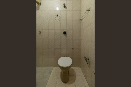Casa para alugar com 68m², 2 quartos e 1 vaga Casa para alugar com 68m², 2 quartos e 1 vagaBanheiro de Serviço