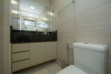 Apartamento à venda com 93m², 3 quartos e 2 vagas Apartamento à venda com 93m², 3 quartos e 2 vagasBANHEIRO2