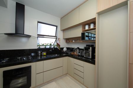 Apartamento à venda com 93m², 3 quartos e 2 vagas Apartamento à venda com 93m², 3 quartos e 2 vagasCOZINHA