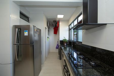 Apartamento à venda com 93m², 3 quartos e 2 vagas Apartamento à venda com 93m², 3 quartos e 2 vagasCOZINHA