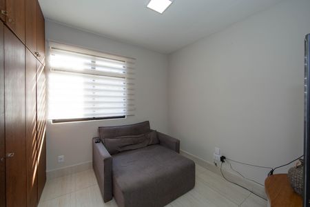 Apartamento à venda com 93m², 3 quartos e 2 vagas Apartamento à venda com 93m², 3 quartos e 2 vagasQUARTO3