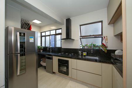 Apartamento à venda com 93m², 3 quartos e 2 vagas Apartamento à venda com 93m², 3 quartos e 2 vagasCOZINHA