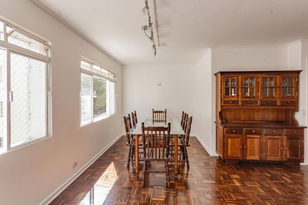Apartamento à venda com 83m², 2 quartos e 1 vaga Apartamento à venda com 83m², 2 quartos e 1 vagaSala