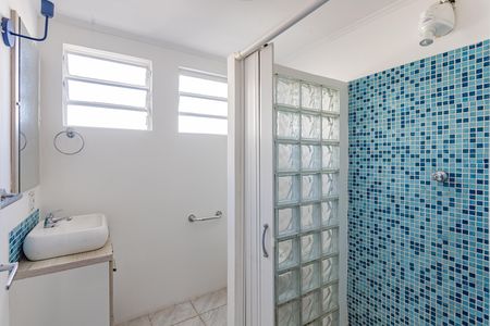 Apartamento à venda com 83m², 2 quartos e 1 vaga Apartamento à venda com 83m², 2 quartos e 1 vagaBanheiro