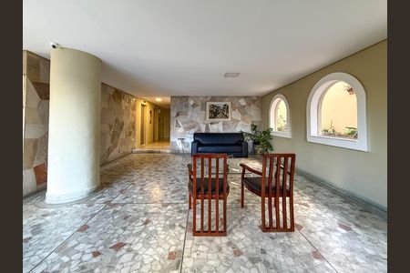 Apartamento à venda com 83m², 2 quartos e 1 vaga Apartamento à venda com 83m², 2 quartos e 1 vagaHall de entrada