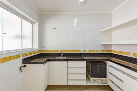 Cozinha de apartamento à venda com 2 quartos, 83m² em Vila Gumercindo, São Paulo