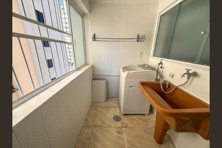 Apartamento à venda com 83m², 2 quartos e 1 vaga Apartamento à venda com 83m², 2 quartos e 1 vagaÁrea de Serviço