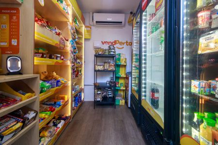 Mini Mercado de apartamento para alugar com 2 quartos, 54m² em Vila Cruzeiro, São Paulo